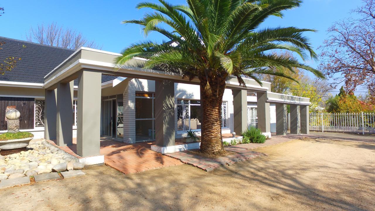 Lighthouse Bed & Breakfast Kroonstad Luaran gambar